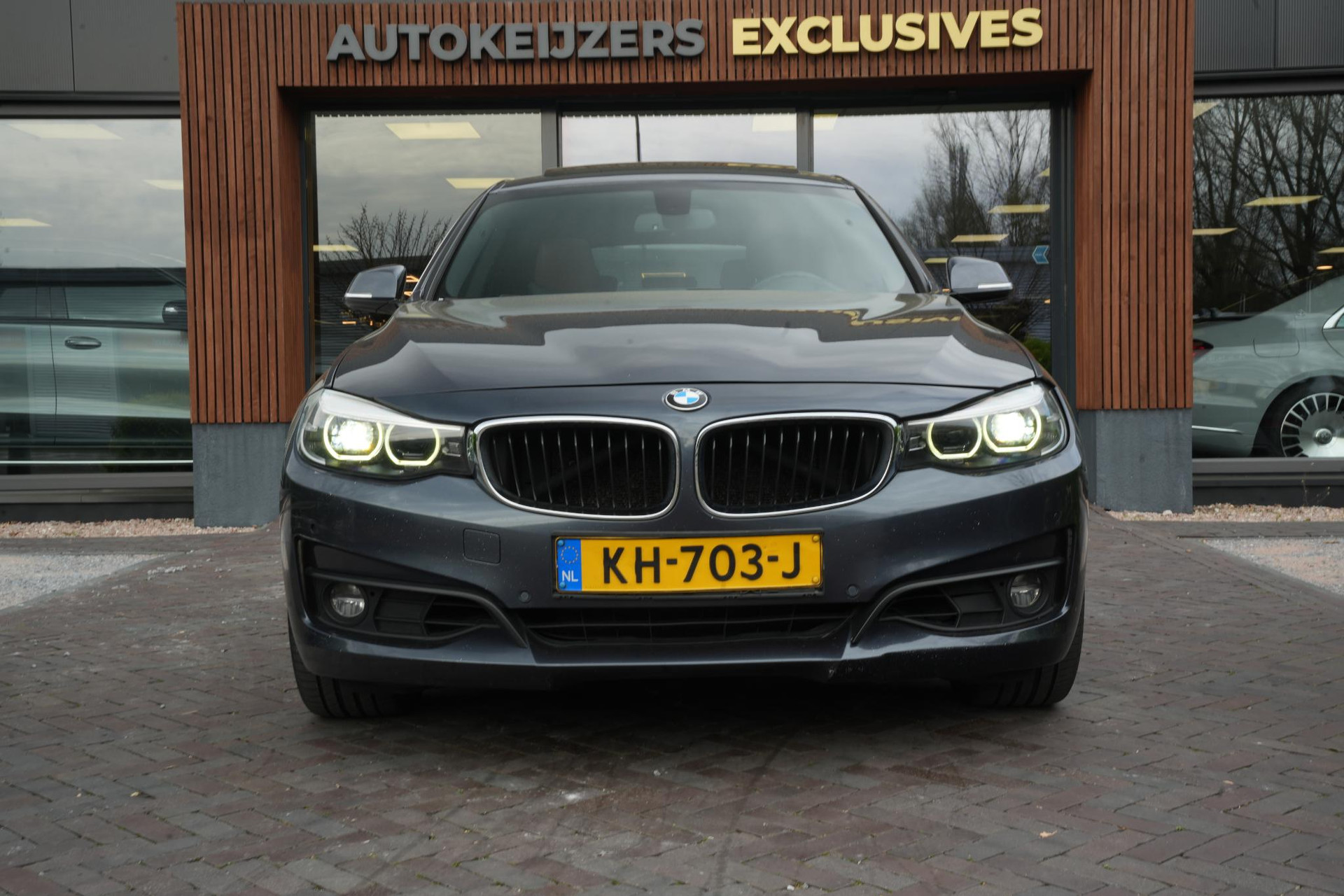 BMW 3-serie Gran Turismo 320i Centennial Executive 2016 Arcticgrau metallic 3