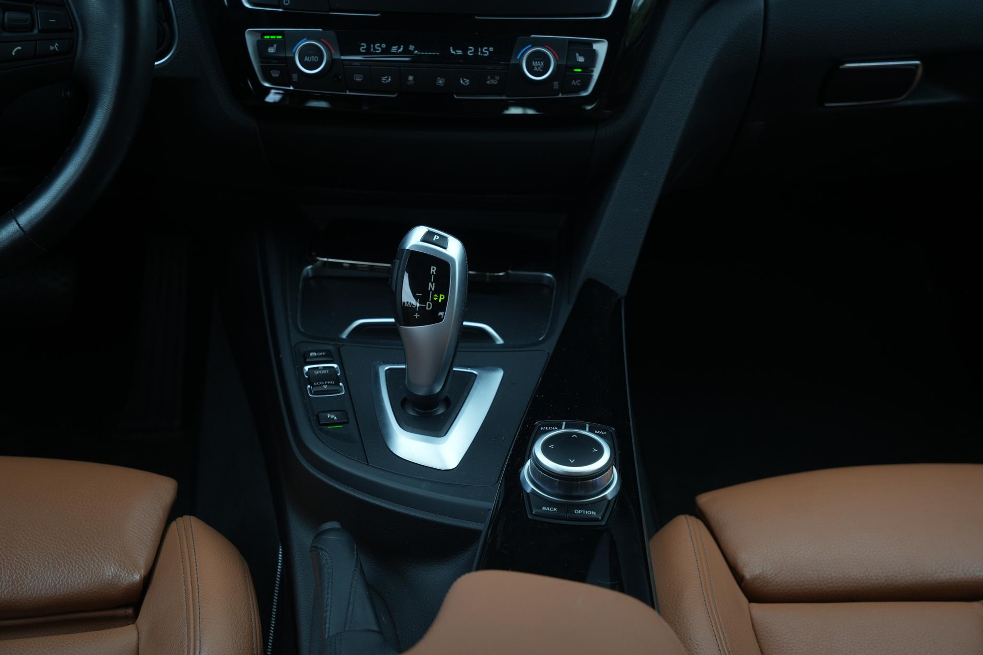 BMW 4 Serie Gran Coupé 420i High Executive 2021 Mineral-weiss metallic (A96) 17