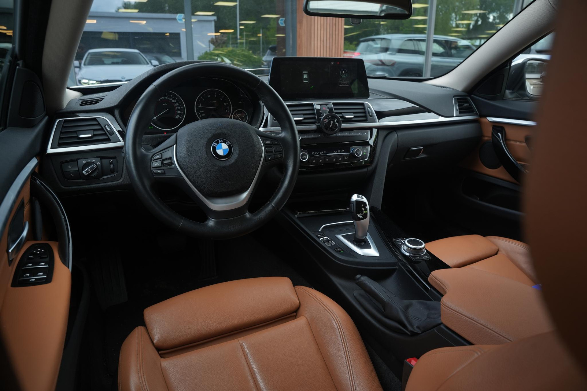 BMW 4 Serie Gran Coupé 420i High Executive 2021 Mineral-weiss metallic (A96) 18