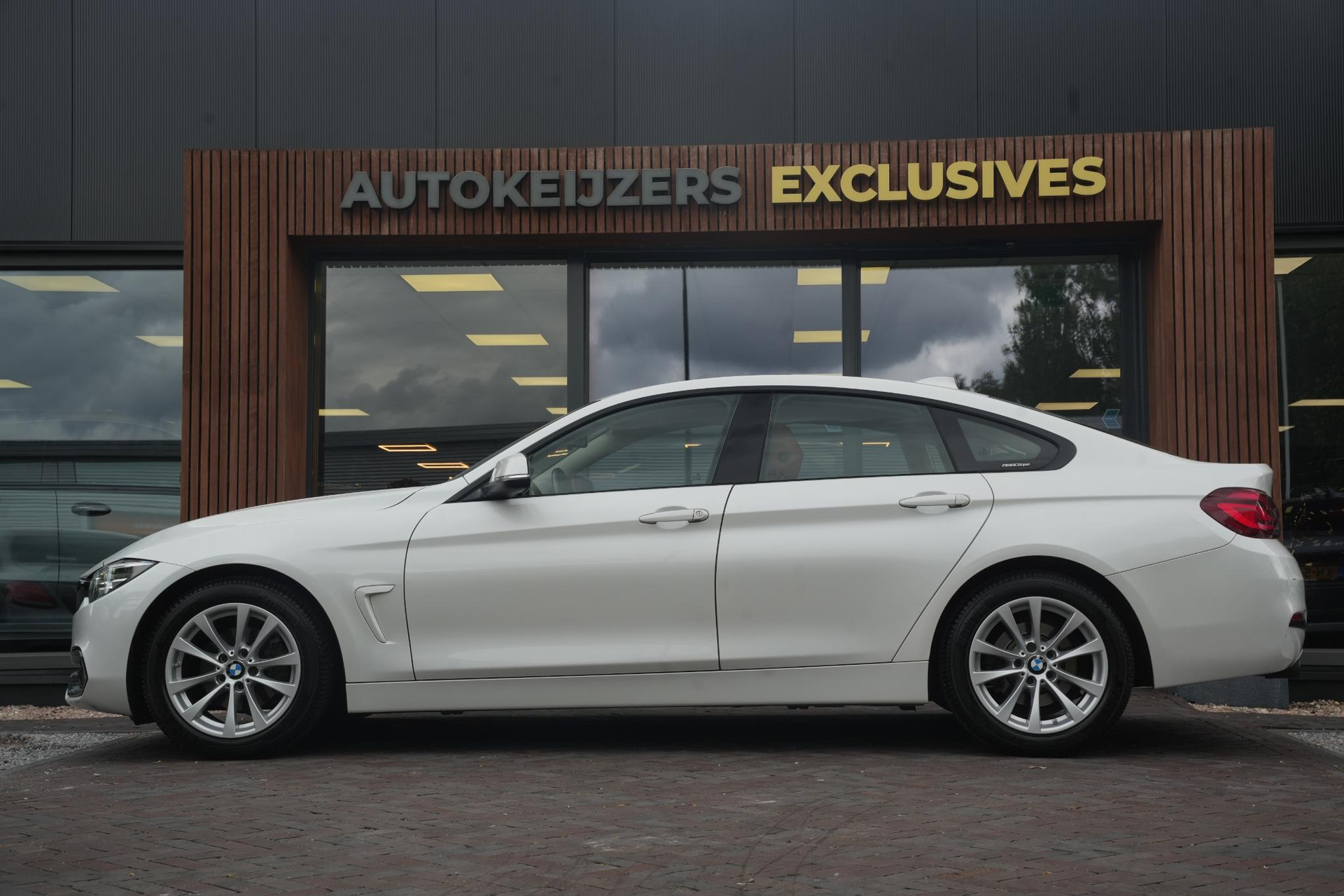 BMW 4 Serie Gran Coupé 420i High Executive 2021 Mineral-weiss metallic (A96) 5