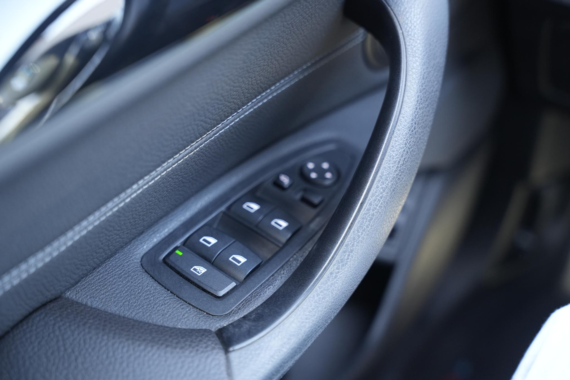 BMW X1 xDrive25e eDrive Edition 2021 Mineral-grau metallic (B39) 35