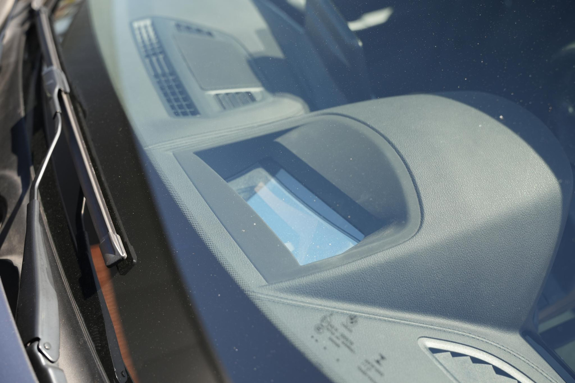 BMW X1 xDrive25e eDrive Edition 2021 Mineral-grau metallic (B39) 38