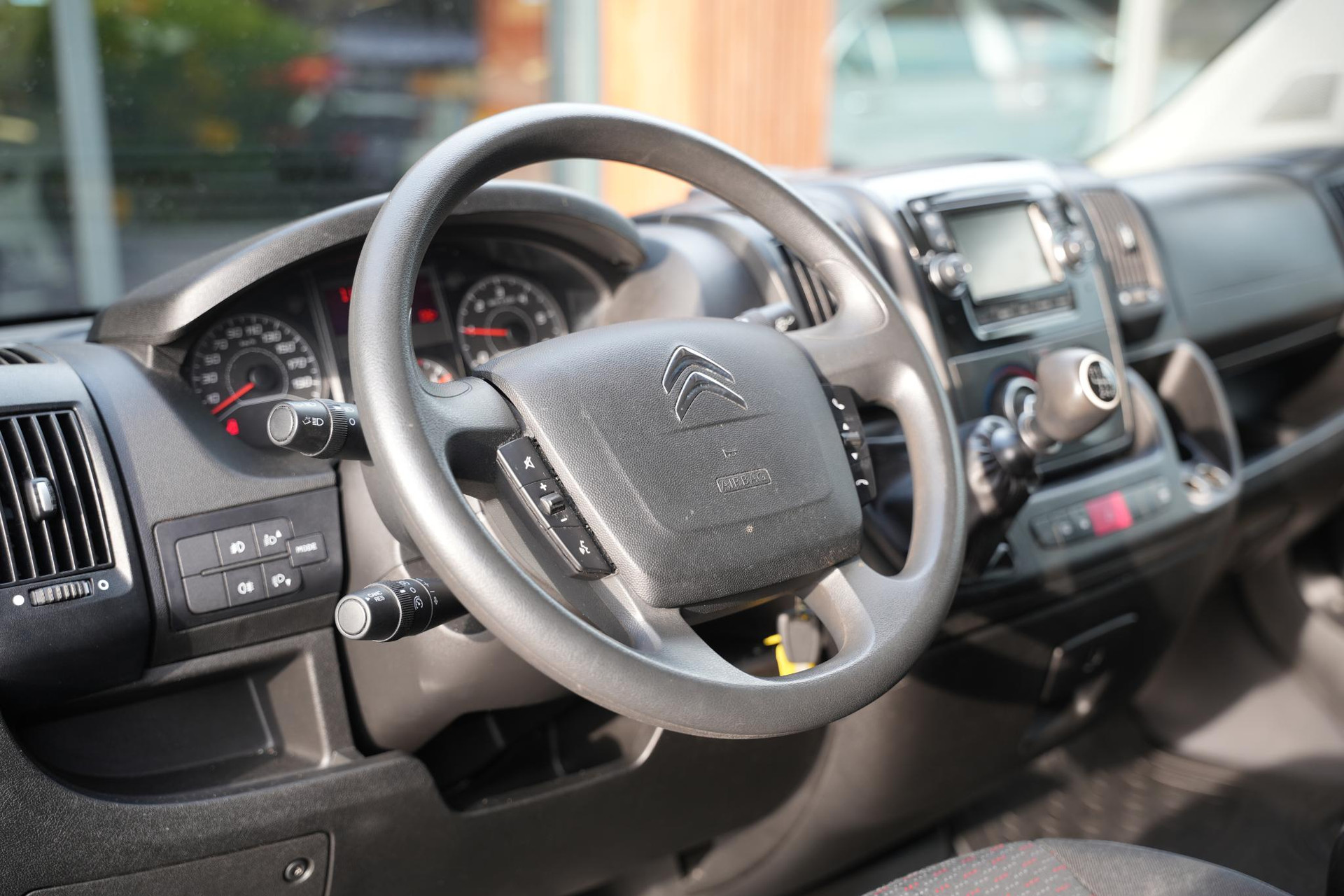 Citroën Jumper 35 2.0 BlueHDi L2H2 Zwaar 2019 Gris graphito 16