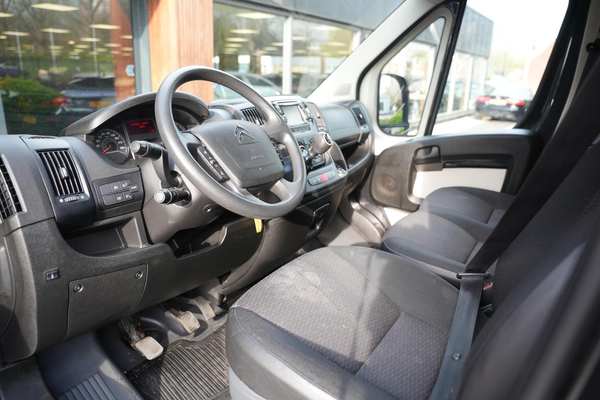 Citroën Jumper 35 2.0 BlueHDi L2H2 Zwaar 2019 Gris graphito 2