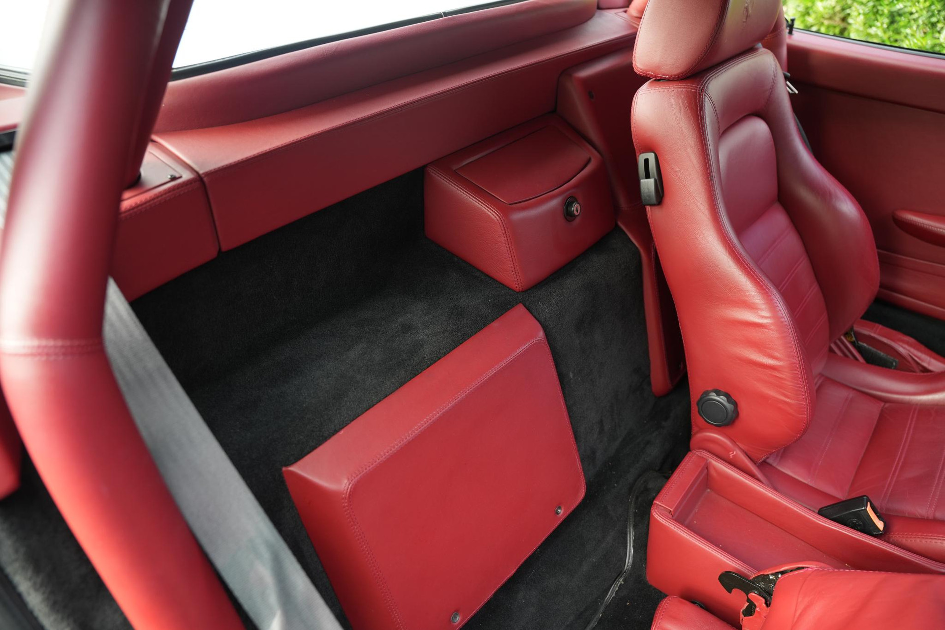 Ferrari F355 355 F1 Berlinetta 1998  36