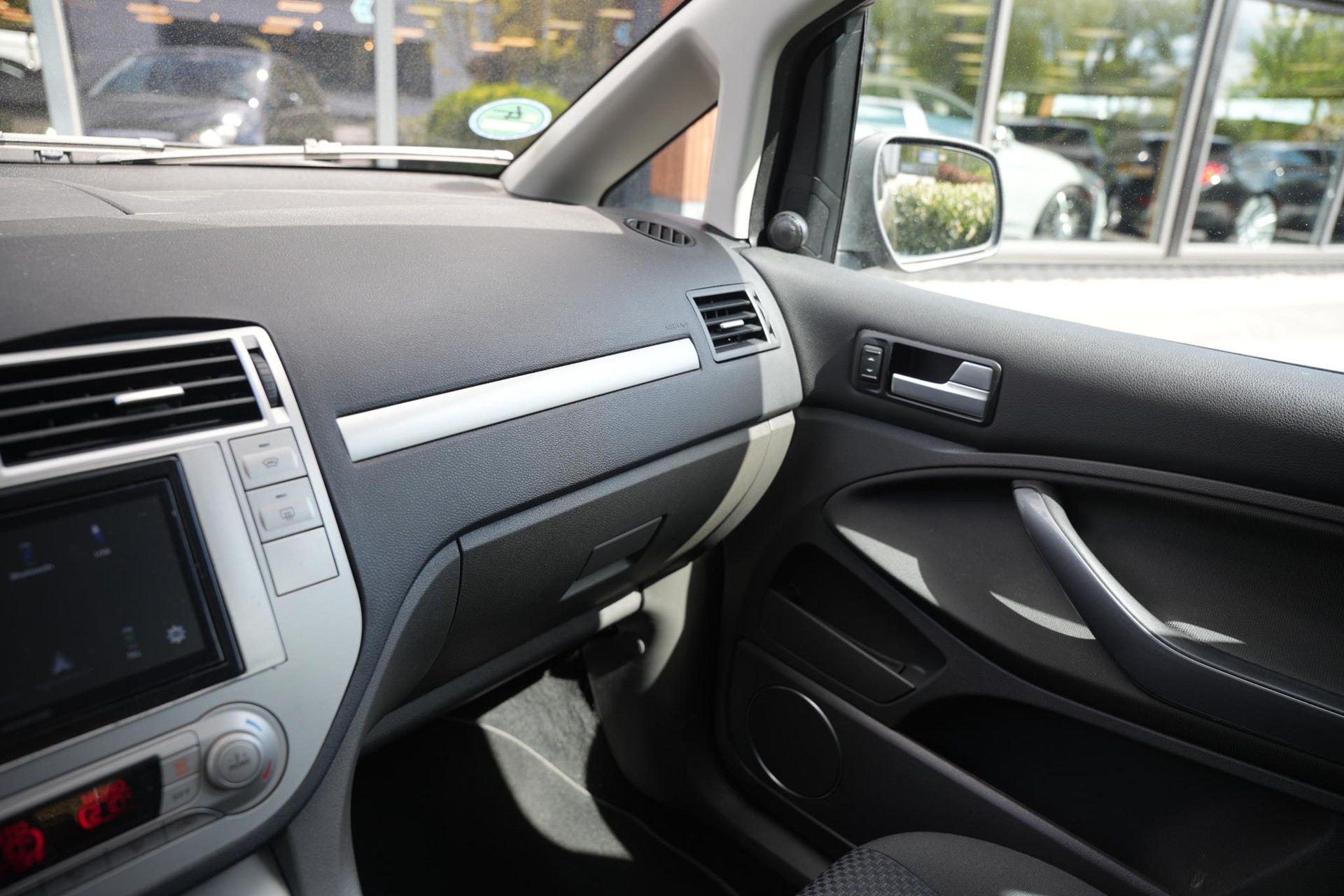 Ford C-MAX 1.8-16V Limited 2010  18