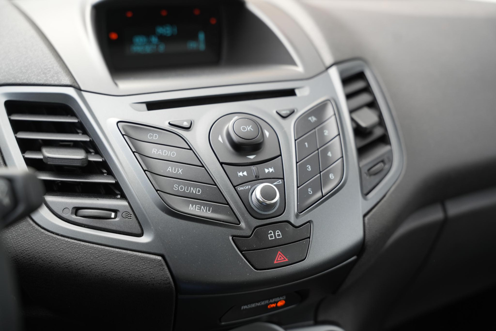 Ford Fiesta 1.6 TDCi Lease Style 2014  18