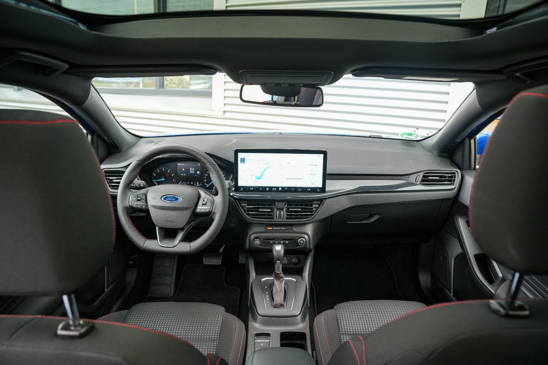 Ford FOCUS Wagon 1.0 EcoBoost Hybrid ST Line 2024  2