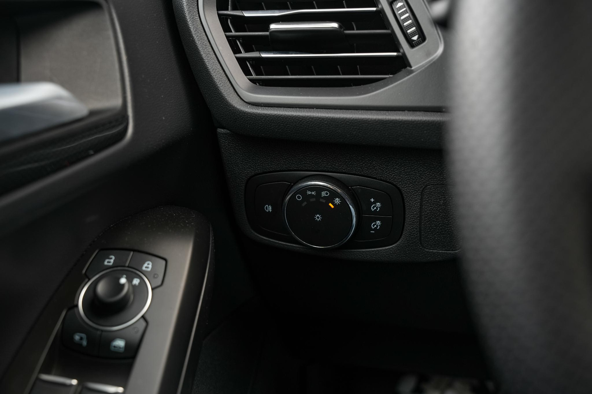 Ford FOCUS Wagon 1.0 EcoBoost Hybrid ST Line 2024  22