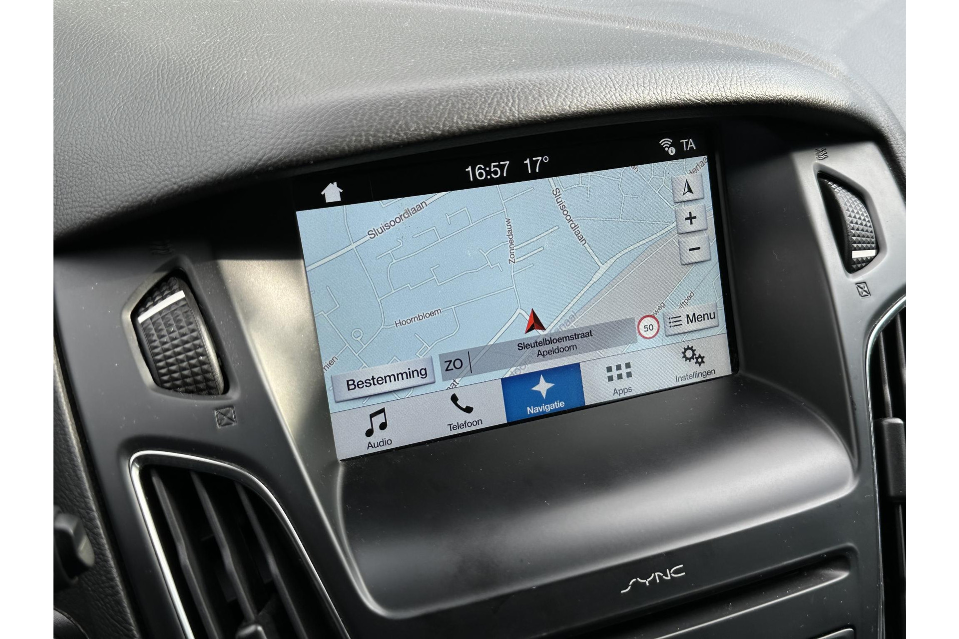 Ford FOCUS Wagon 1.0 Titanium 2017 Caribou (Pn4dy) 14