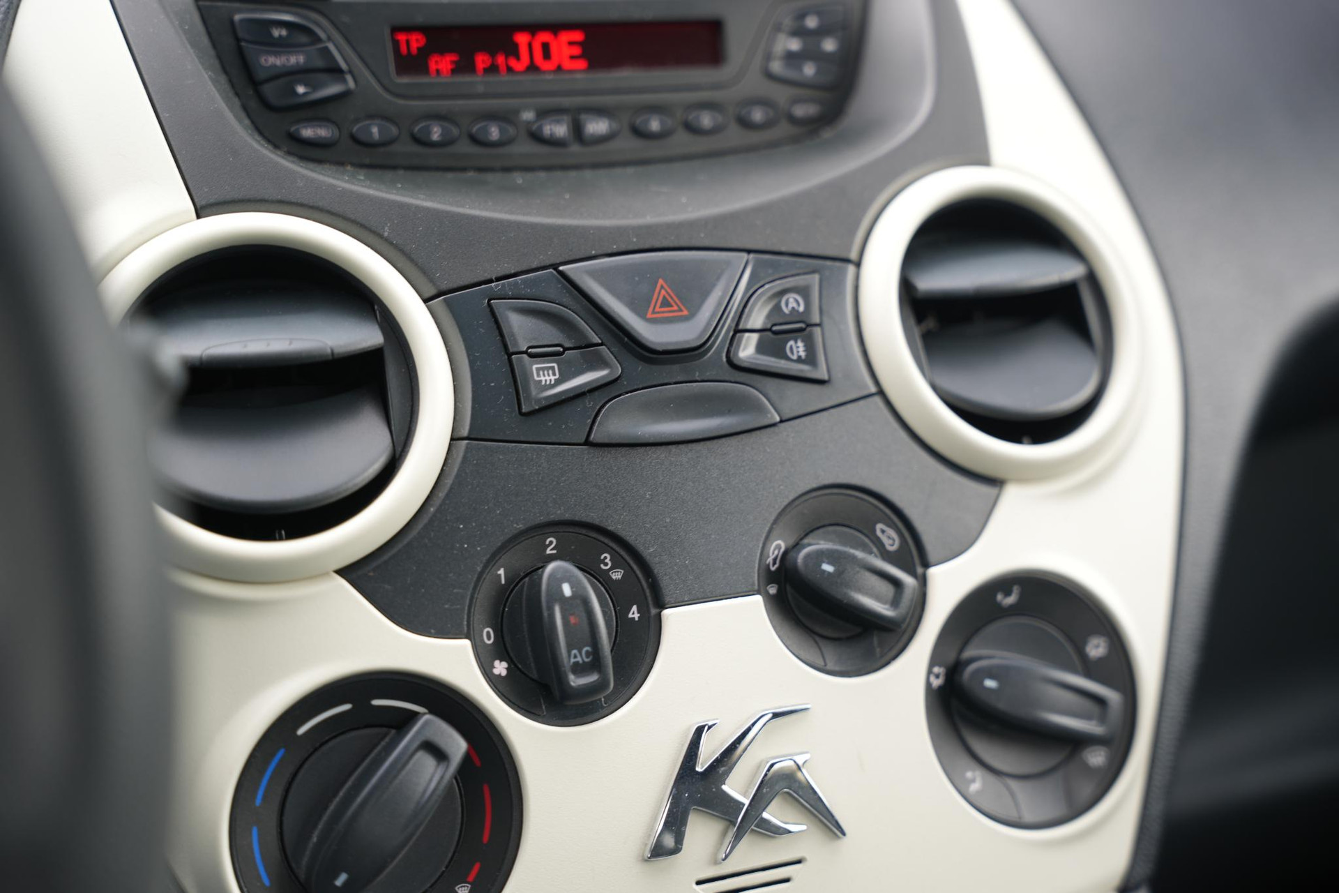 Ford Ka 1.2 Cool & Sound start/stop 2012 Midnight 21