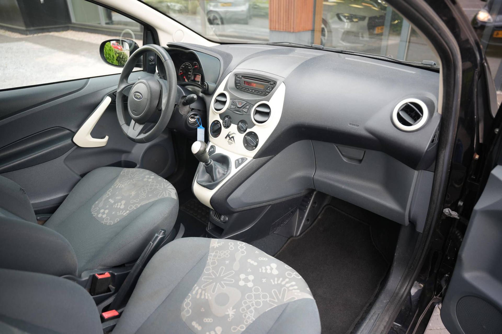 Ford Ka 1.2 Cool & Sound start/stop 2012 Midnight 6