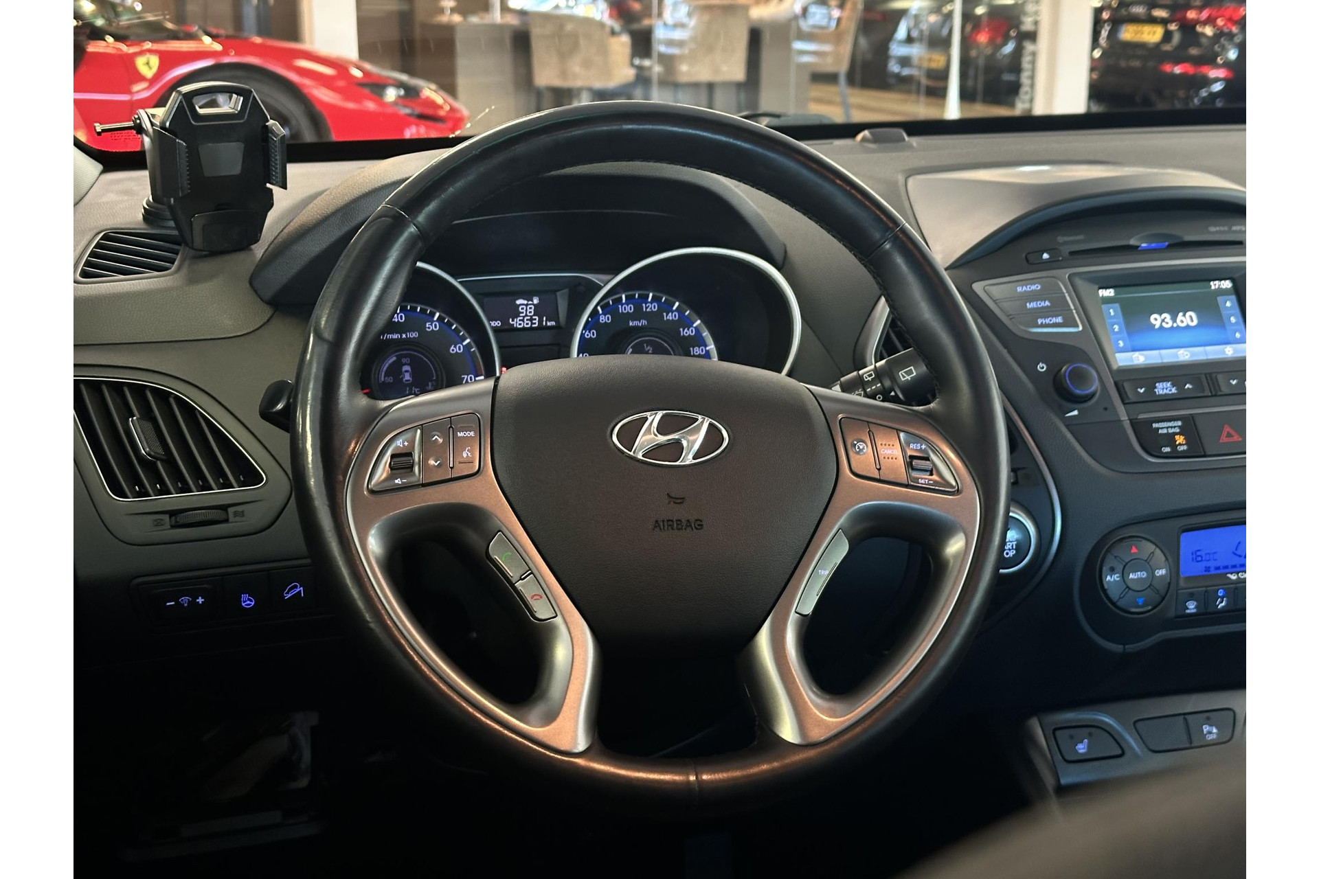 Hyundai ix35 2.0i i-Motion 2014 Phantom Black Pearl (PAE) 13