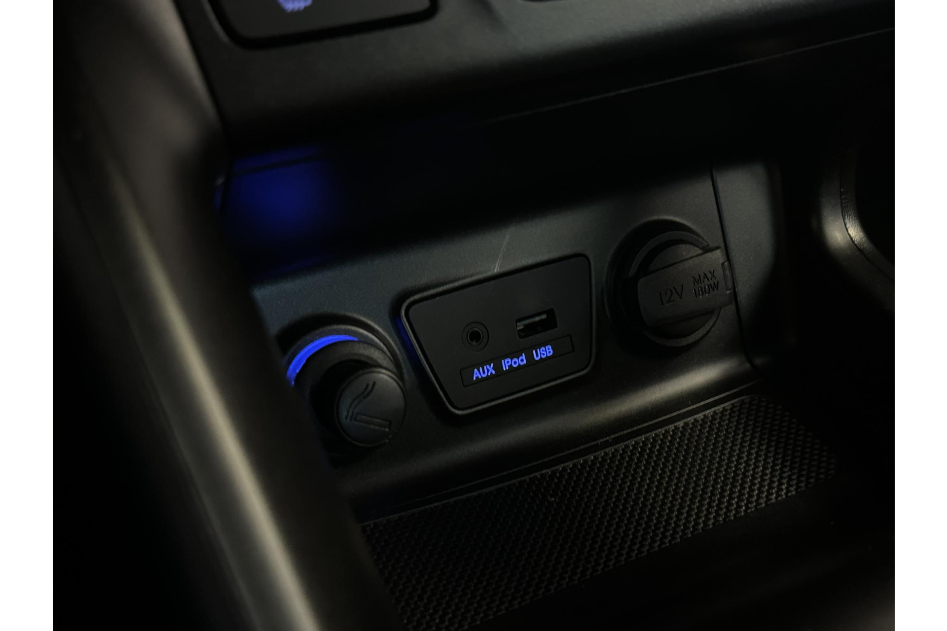 Hyundai ix35 2.0i i-Motion 2014 Phantom Black Pearl (PAE) 27