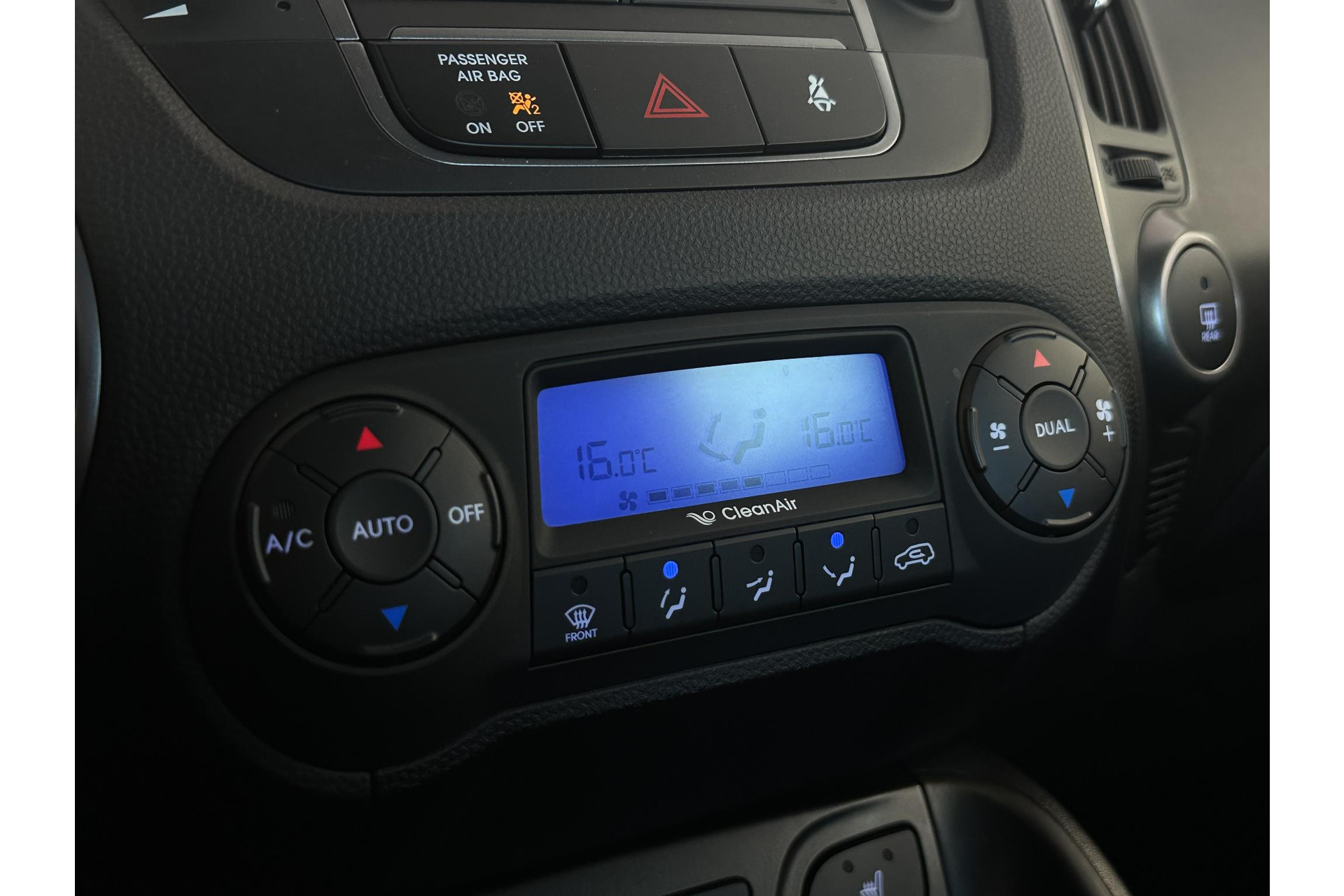 Hyundai ix35 2.0i i-Motion 2014 Phantom Black Pearl (PAE) 30