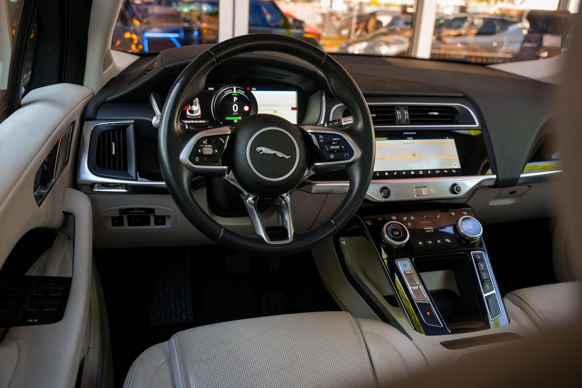 Jaguar I-PACE EV400 SE 90 kWh 2018  4