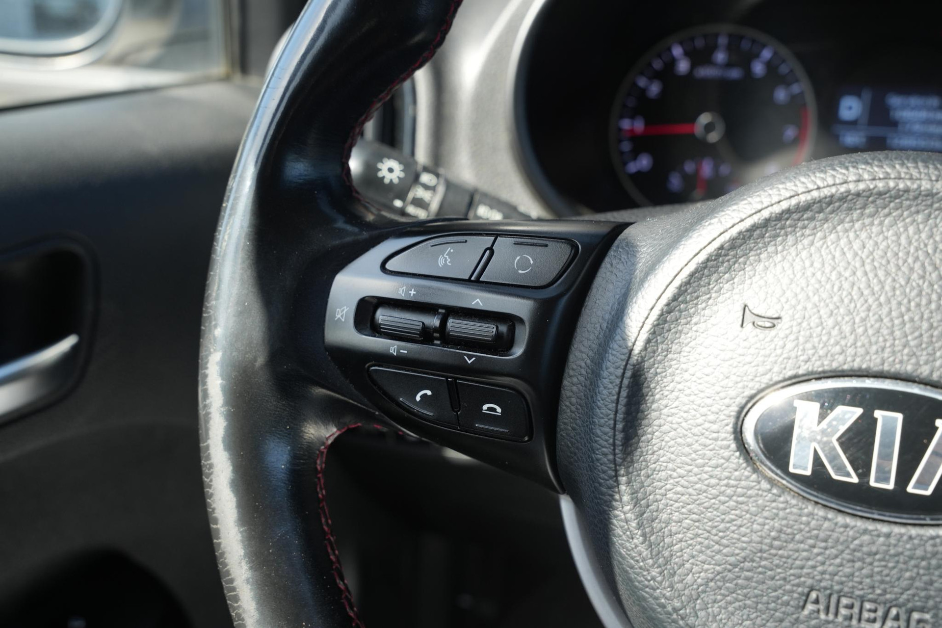 Kia Picanto 1.2 CVVT DynamicPlusLine 2018 Clear White (UD) 24