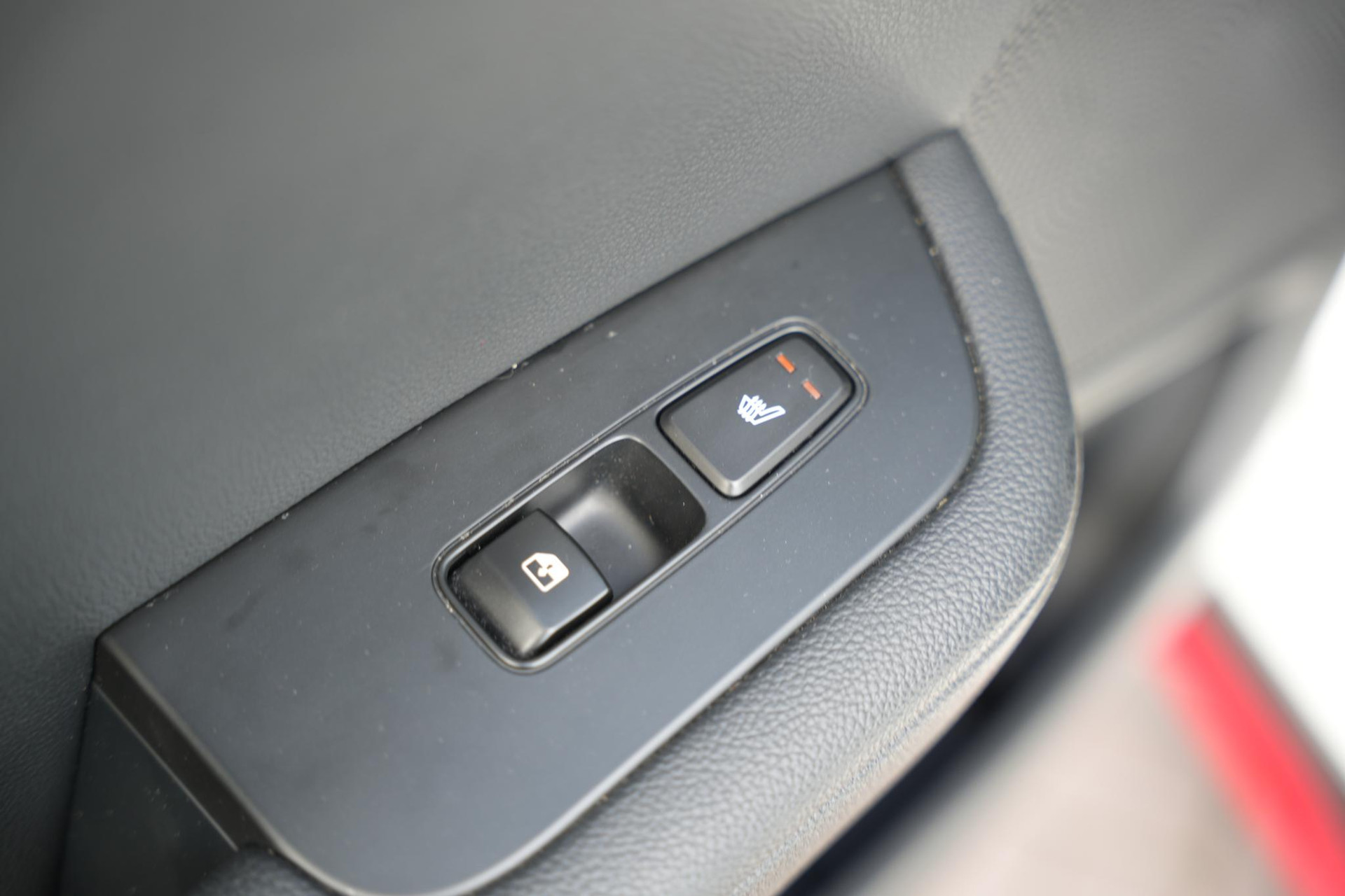 Kia ProCeed 1.6 T-GDI GT 2019 Deluxe White Pearl (HW2) 17