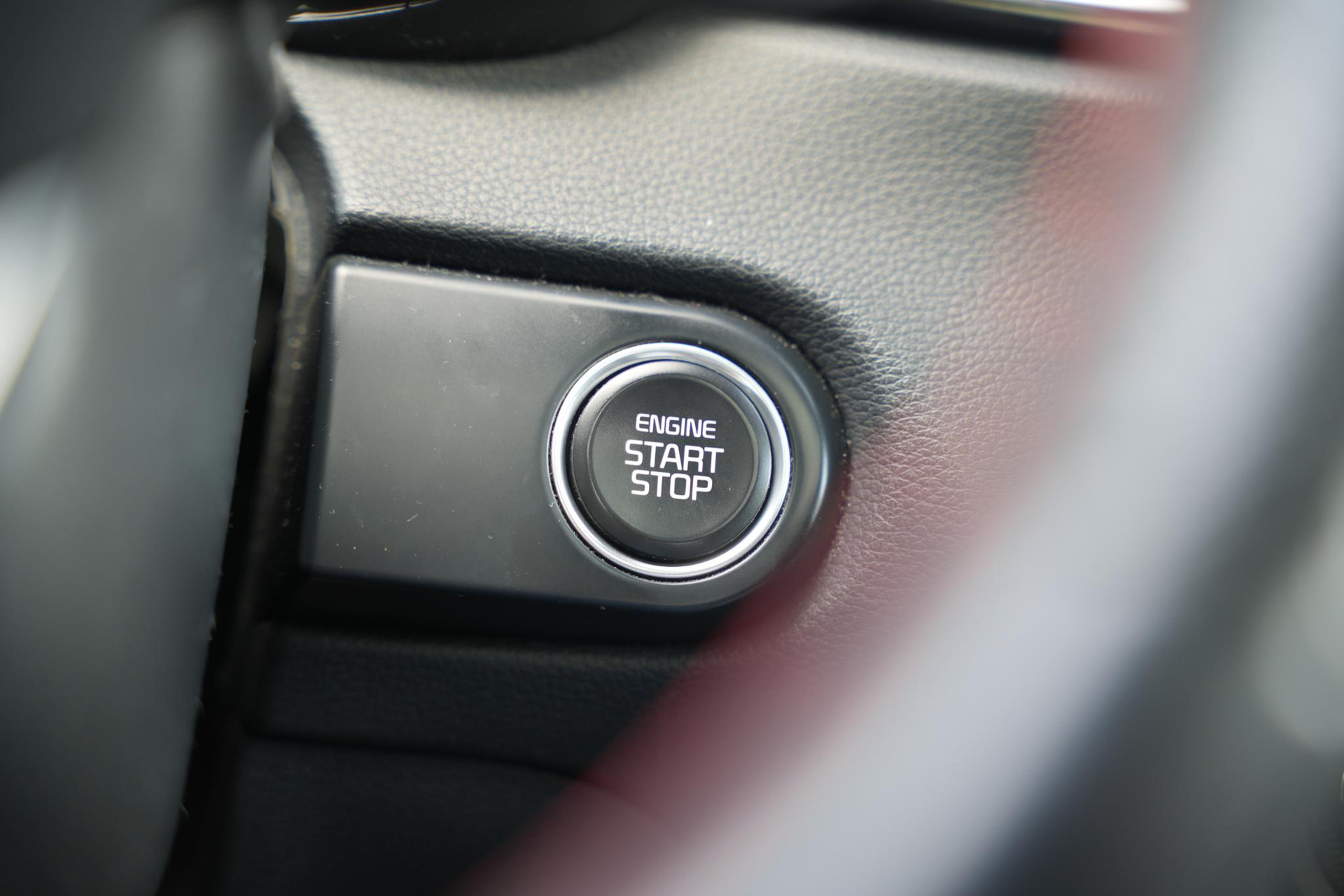 Kia ProCeed 1.6 T-GDI GT 2019 Deluxe White Pearl (HW2) 42