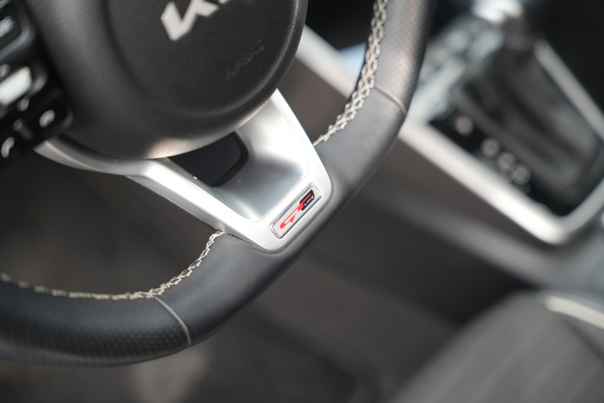 Kia Rio 1.0 T-GDi MHEV DynamicLine 2023 Perennial Gray Metallic (PRG) 21