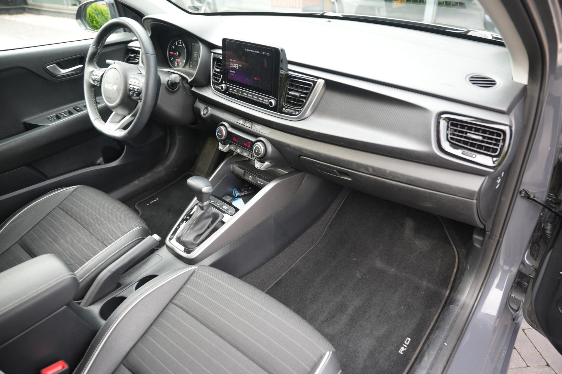 Kia Rio 1.0 T-GDi MHEV DynamicLine 2023 Perennial Gray Metallic (PRG) 25