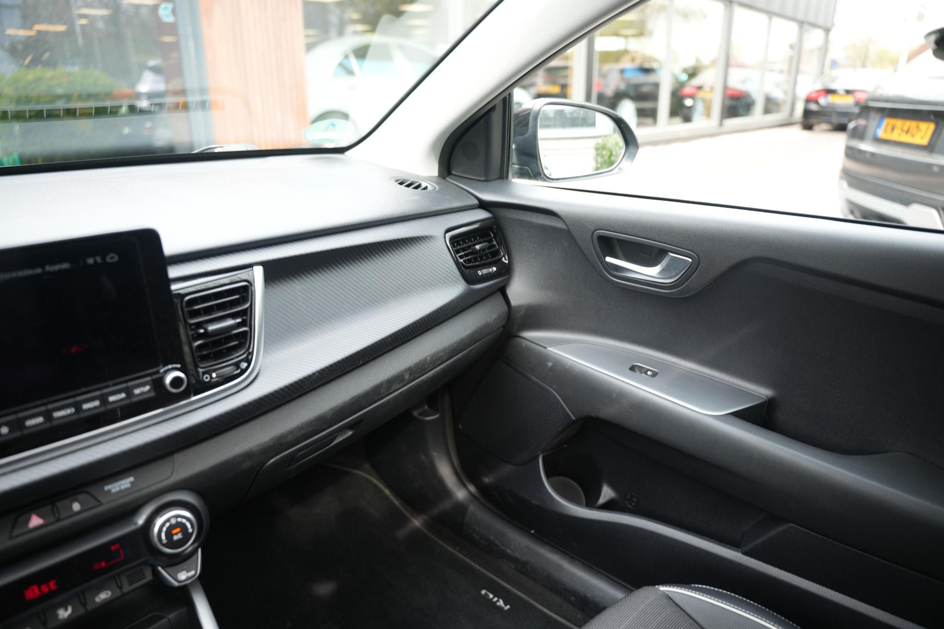 Kia Rio 1.0 T-GDi MHEV DynamicLine 2023 Perennial Gray Metallic (PRG) 33