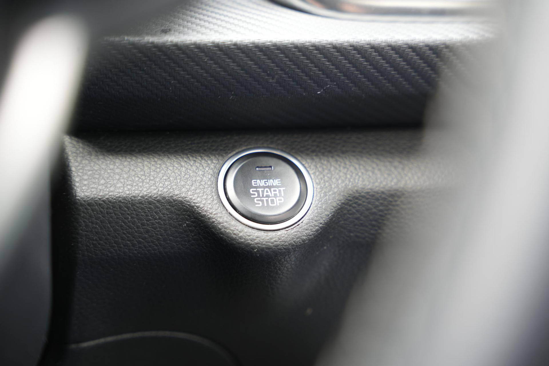 Kia Rio 1.0 T-GDi MHEV DynamicLine 2023 Perennial Gray Metallic (PRG) 38