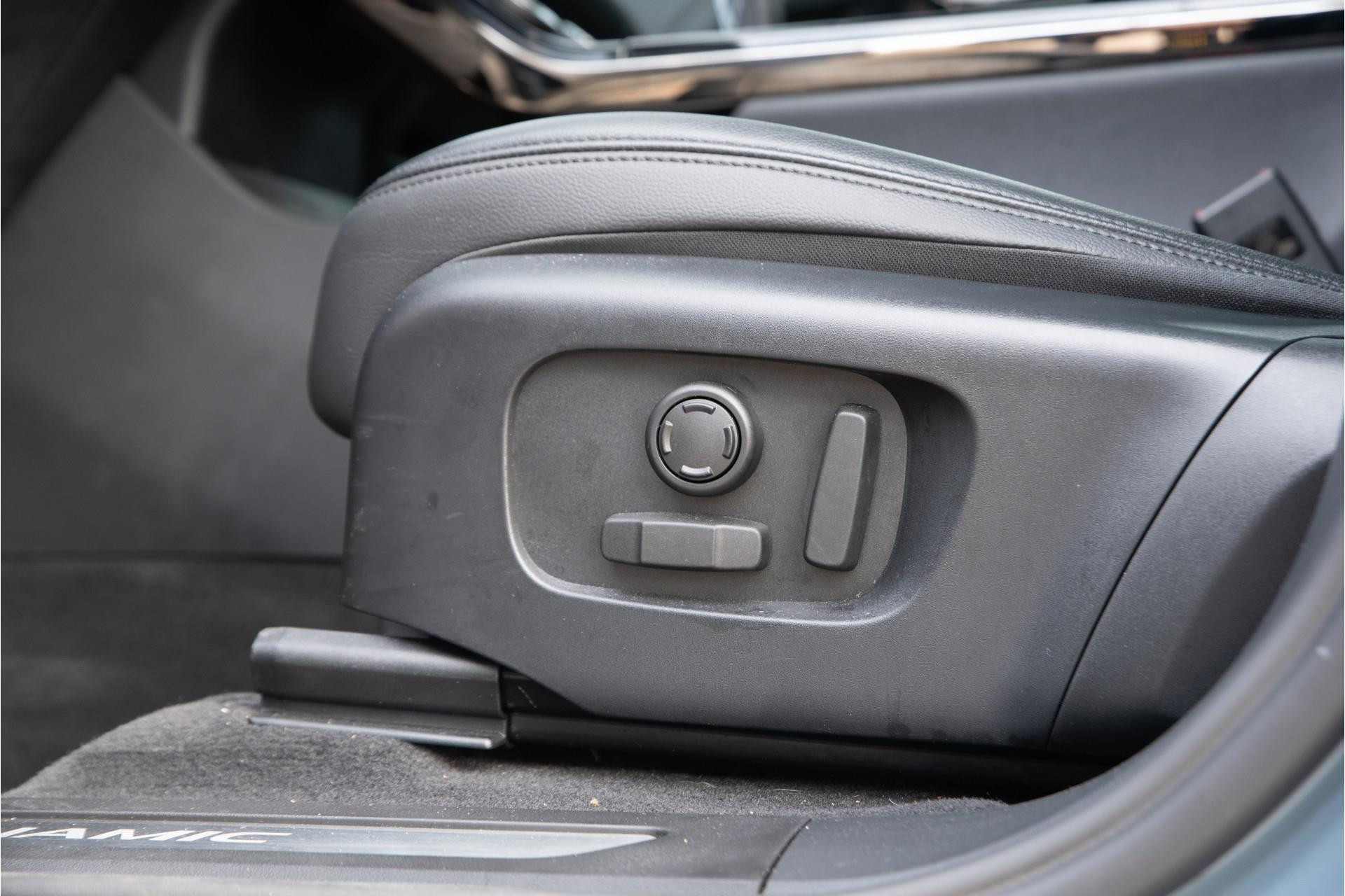 Land Rover Range Rover Evoque 1.5 P300e AWD R-Dynamic HSE 2022  27