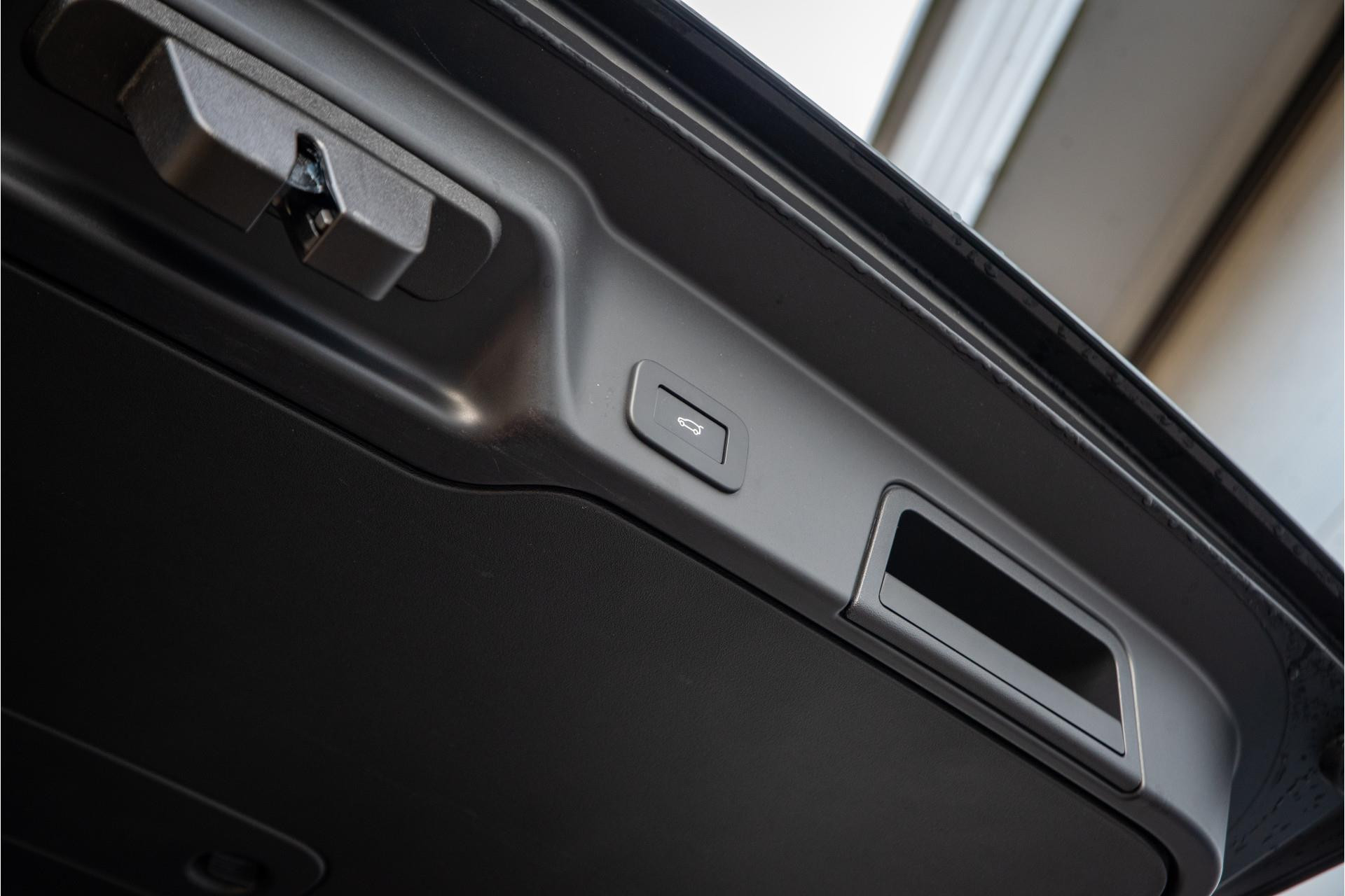 Land Rover Range Rover Evoque 1.5 P300e AWD R-Dynamic HSE 2022  31