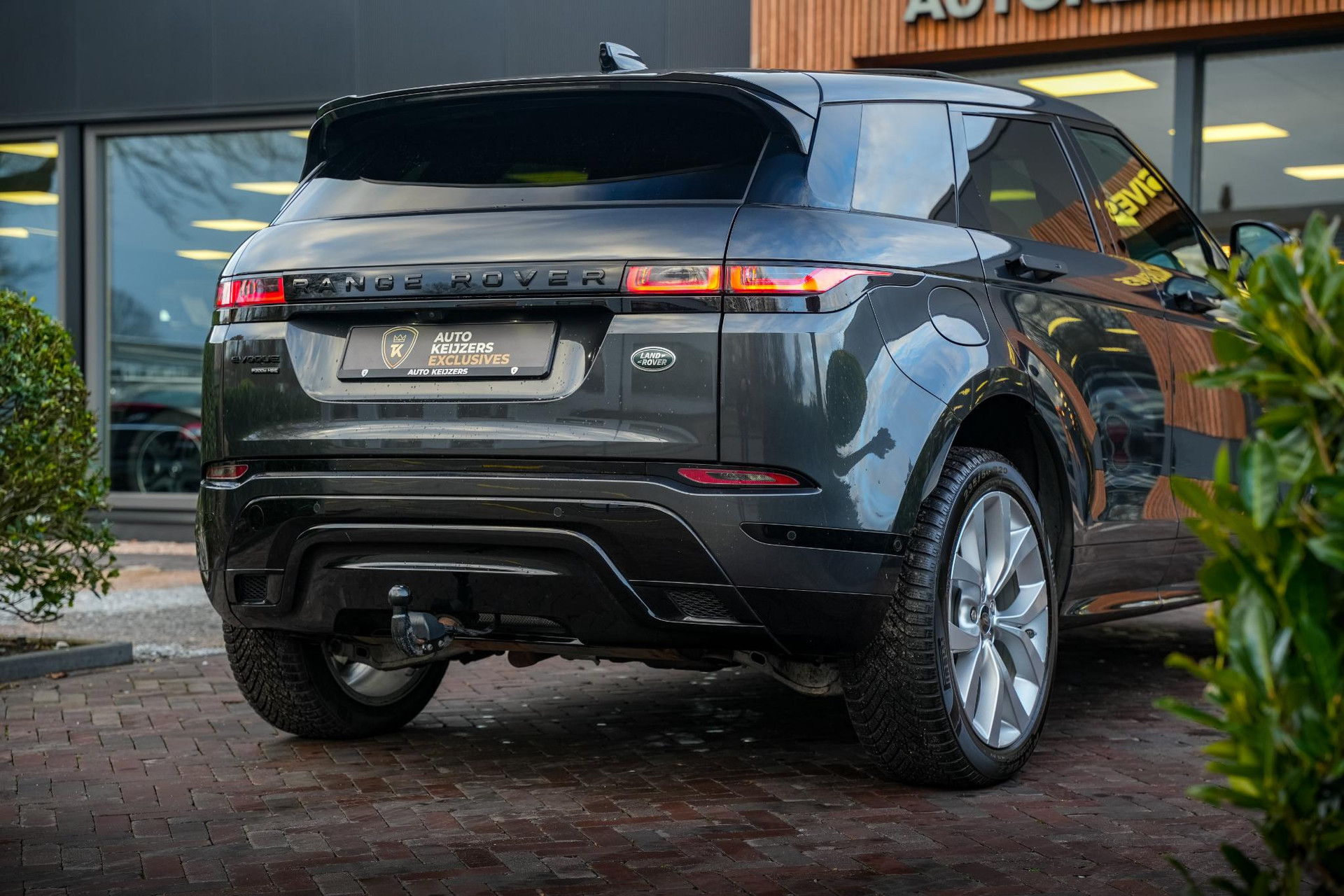 Land Rover Range Rover Evoque 2.0 P300e AWD R-Dynamic 2020  11