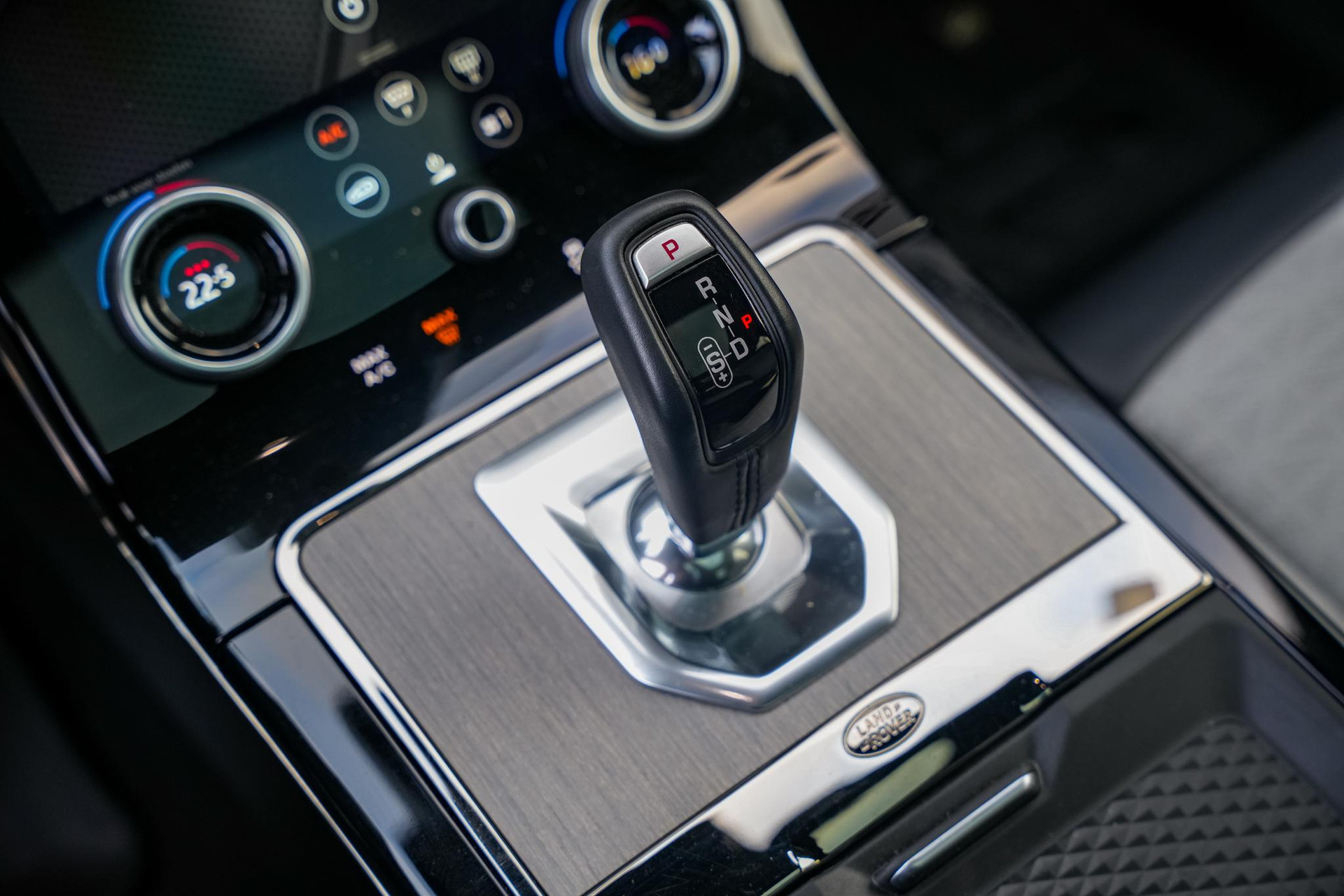 Land Rover Range Rover Evoque 2.0 P300e AWD R-Dynamic 2020  15