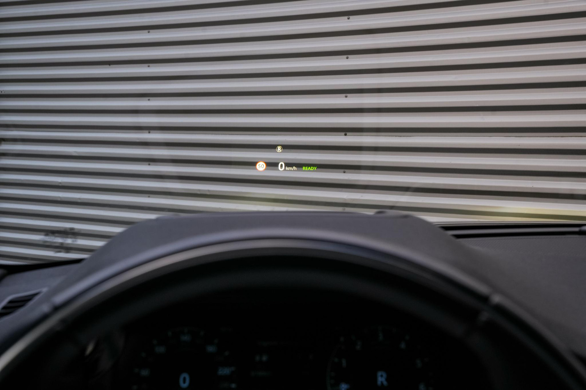 Land Rover Range Rover Evoque 2.0 P300e AWD R-Dynamic 2020  24