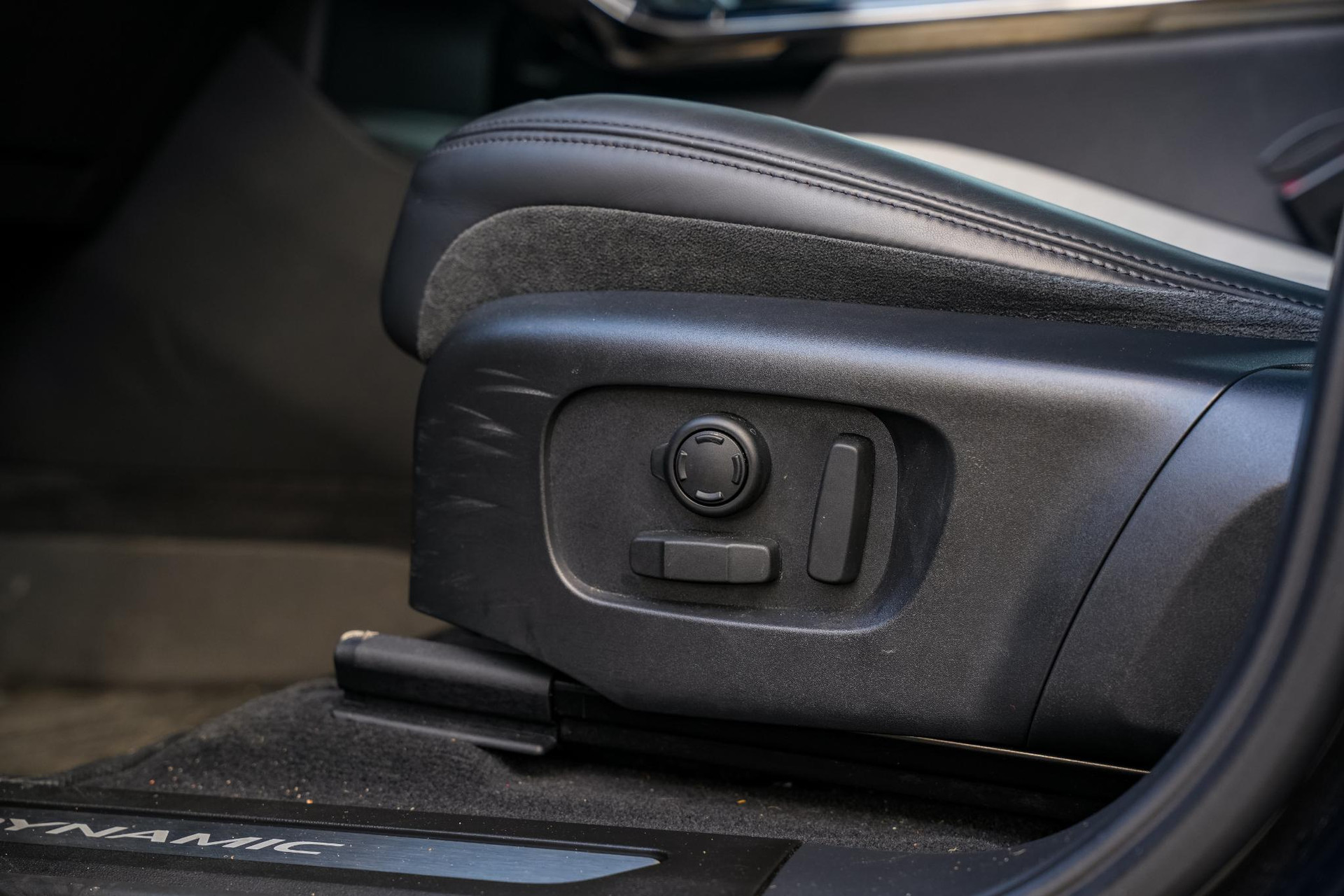 Land Rover Range Rover Evoque 2.0 P300e AWD R-Dynamic 2020  27