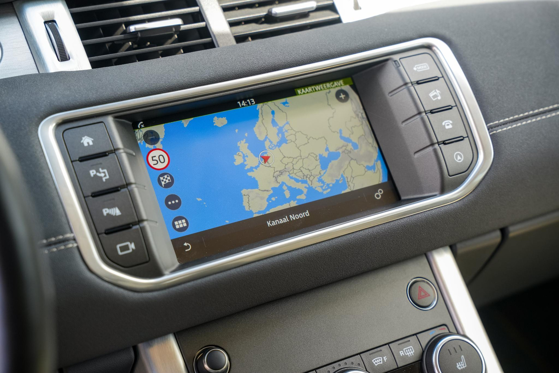 Land Rover Range Rover Evoque 2.0 Si4 SE Dynamic 2016 AINTREE GREEN 18