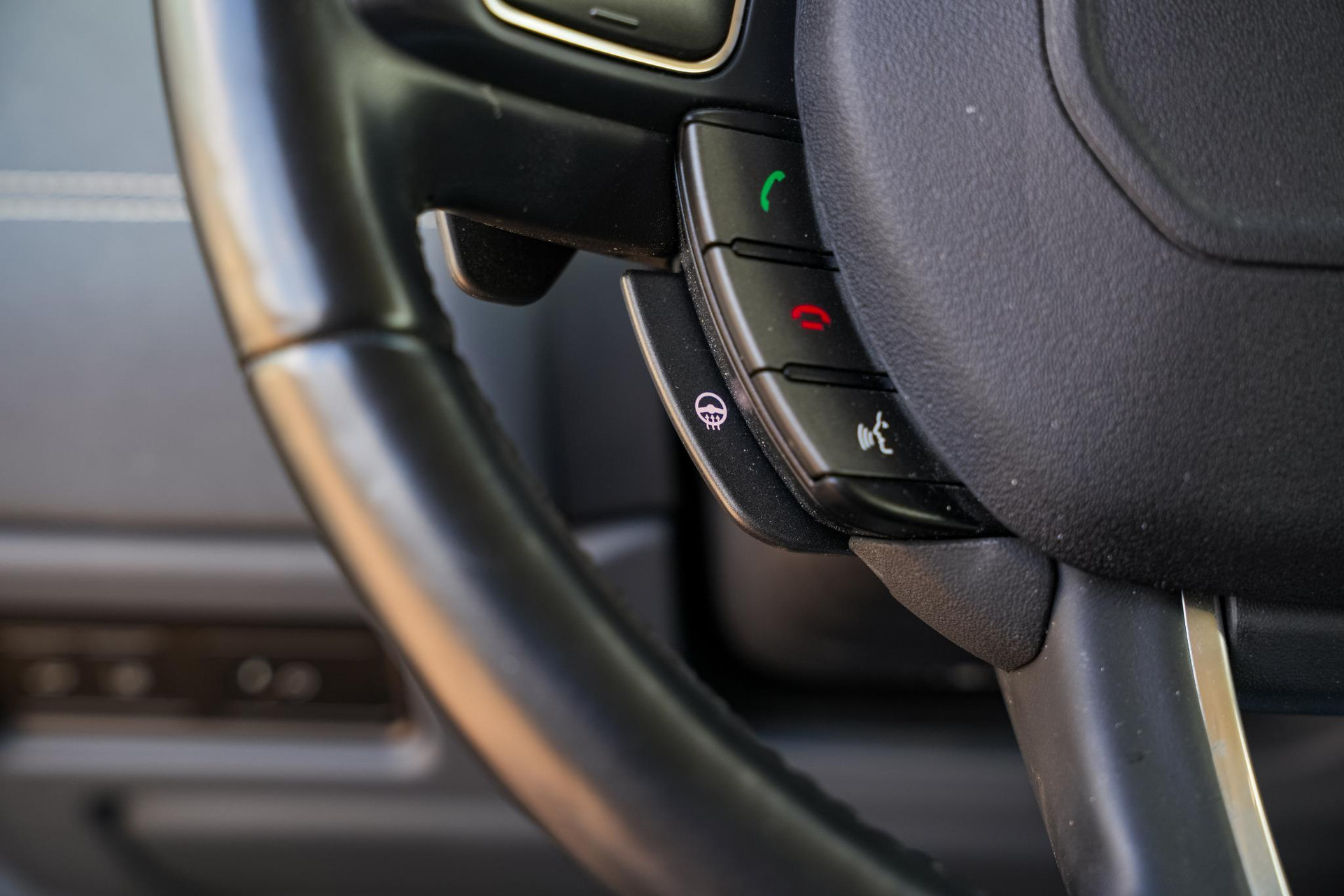 Land Rover Range Rover Evoque 2.0 Si4 SE Dynamic 2016 AINTREE GREEN 20