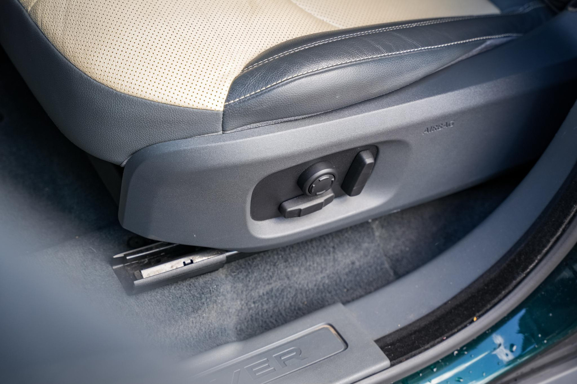 Land Rover Range Rover Evoque 2.0 Si4 SE Dynamic 2016 AINTREE GREEN 25