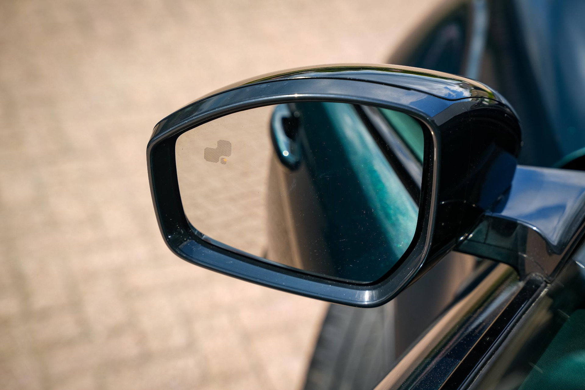 Land Rover Range Rover Evoque 2.0 Si4 SE Dynamic 2016 AINTREE GREEN 35