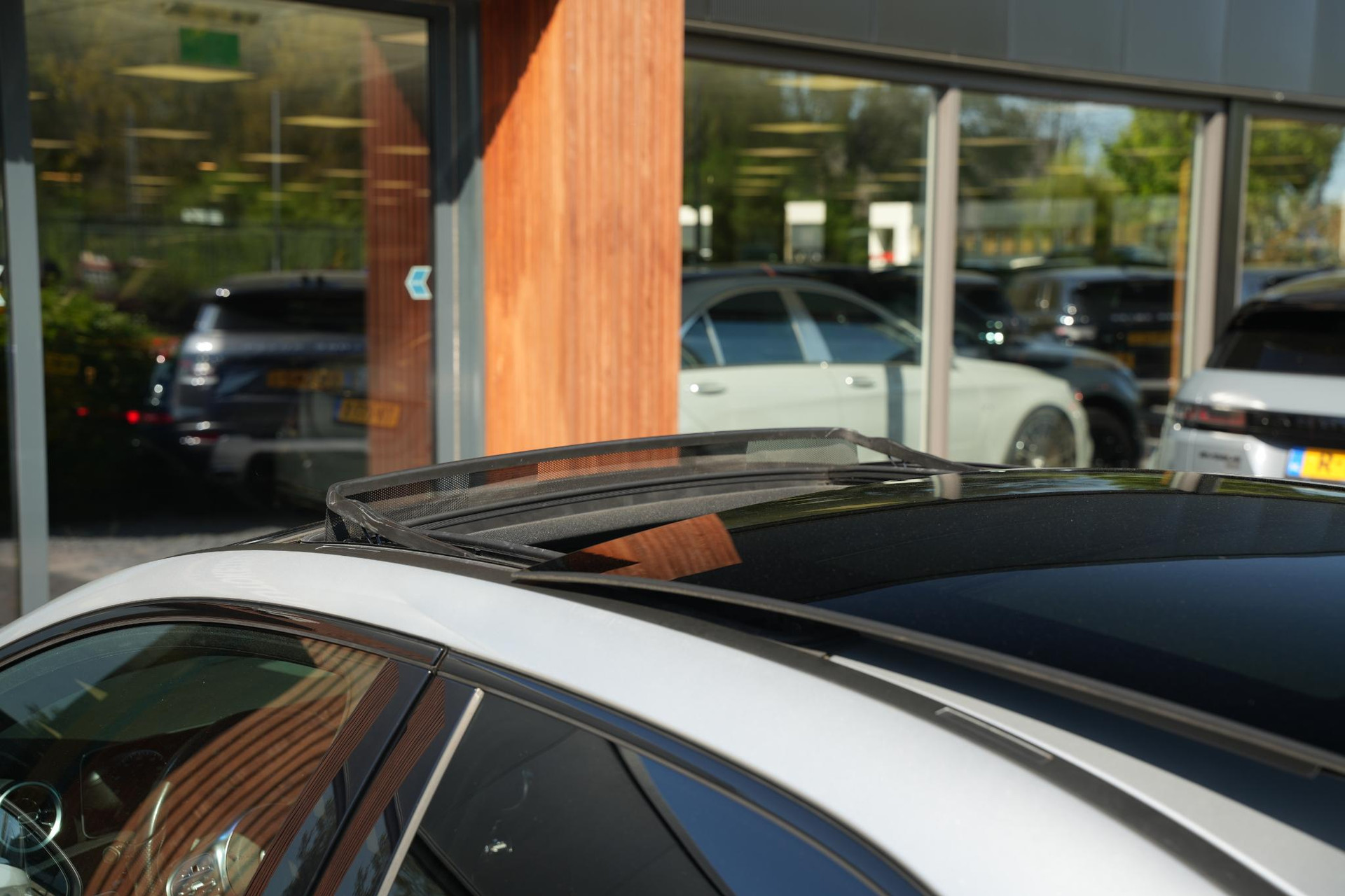 Mercedes-Benz A-Klasse 200 Business Solution AMG 2020 IRIDIUM SILVER - METALLIC FINISH (775U) 15