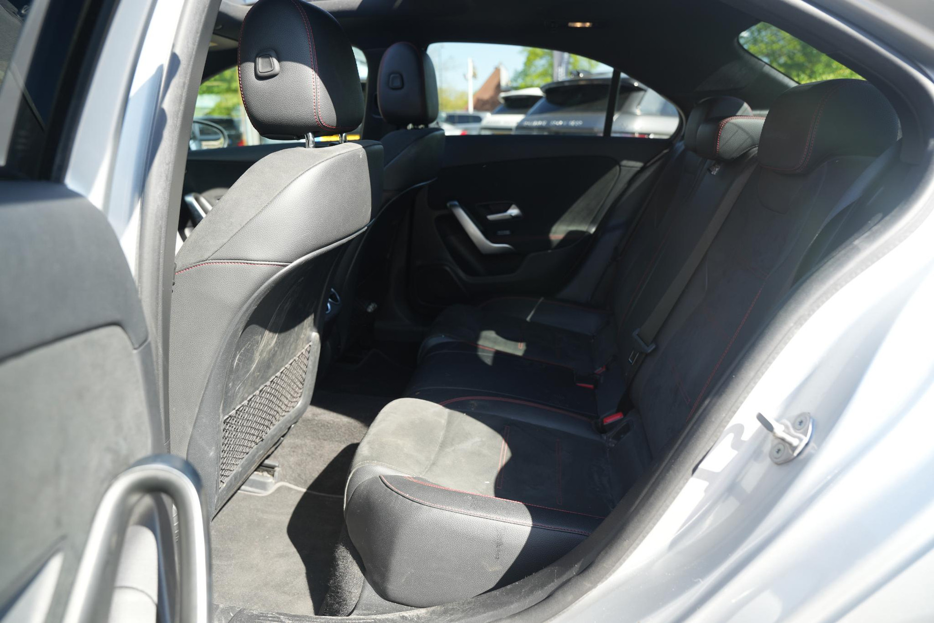 Mercedes-Benz A-Klasse 200 Business Solution AMG 2020 IRIDIUM SILVER - METALLIC FINISH (775U) 20