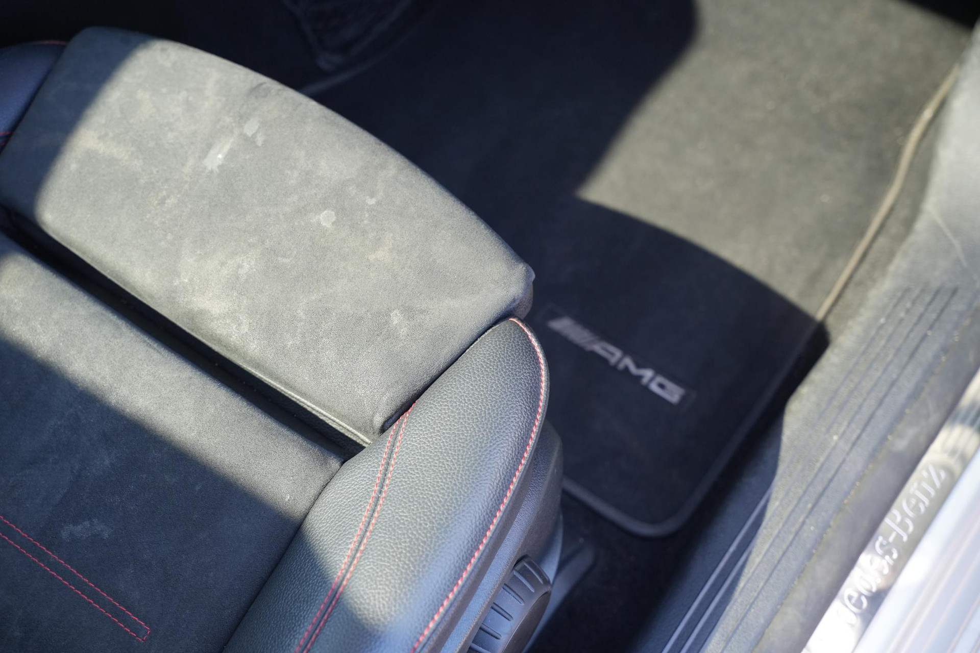 Mercedes-Benz A-Klasse 200 Business Solution AMG 2020 IRIDIUM SILVER - METALLIC FINISH (775U) 32