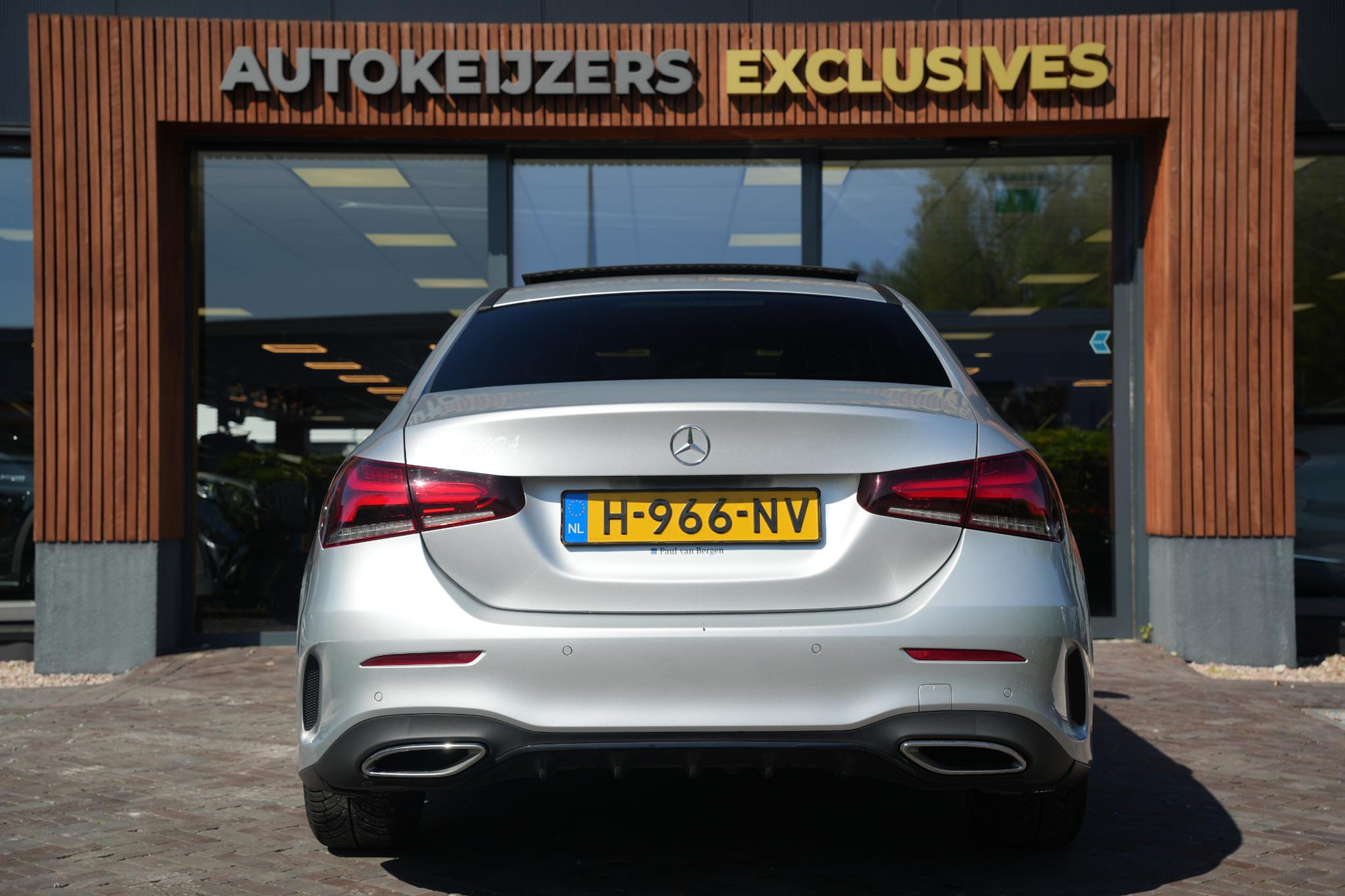 Mercedes-Benz A-Klasse 200 Business Solution AMG 2020 IRIDIUM SILVER - METALLIC FINISH (775U) 8