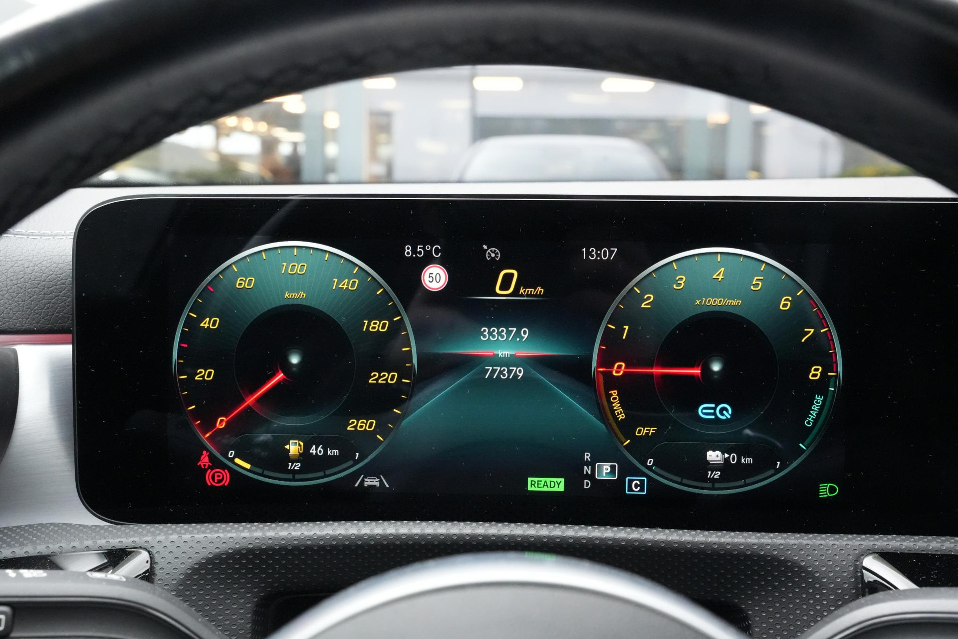 Mercedes-Benz A-Klasse 250 e Business Solution AMG Limited 2020  28