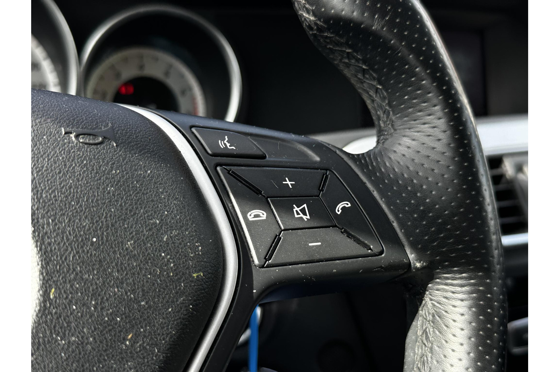 Mercedes-Benz C-Klasse 180 Business Class Avantgarde 2012 MAGNETITE BLACK - METALLIC FINISH (183U) 21