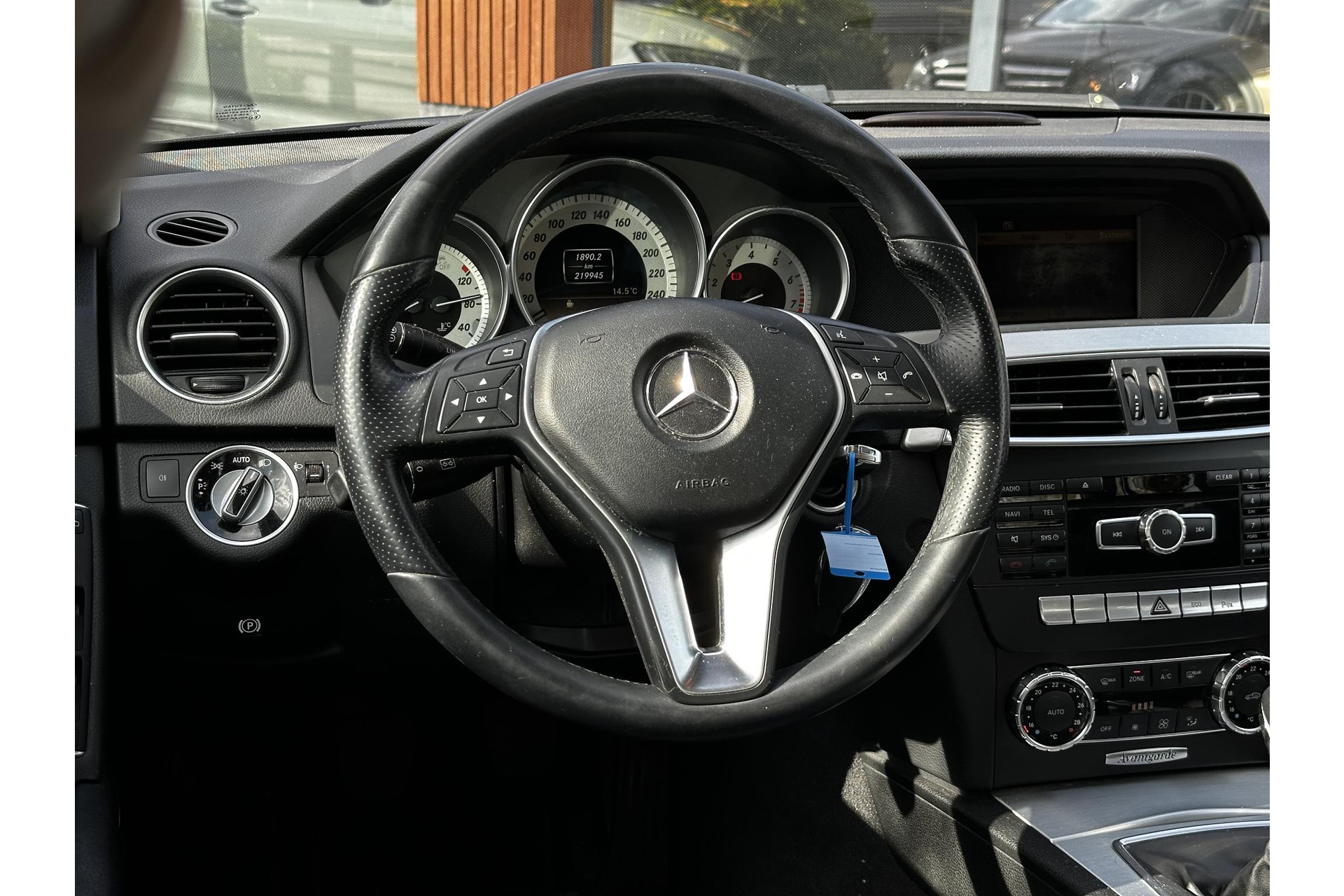 Mercedes-Benz C-Klasse 180 Business Class Avantgarde 2012 MAGNETITE BLACK - METALLIC FINISH (183U) 9