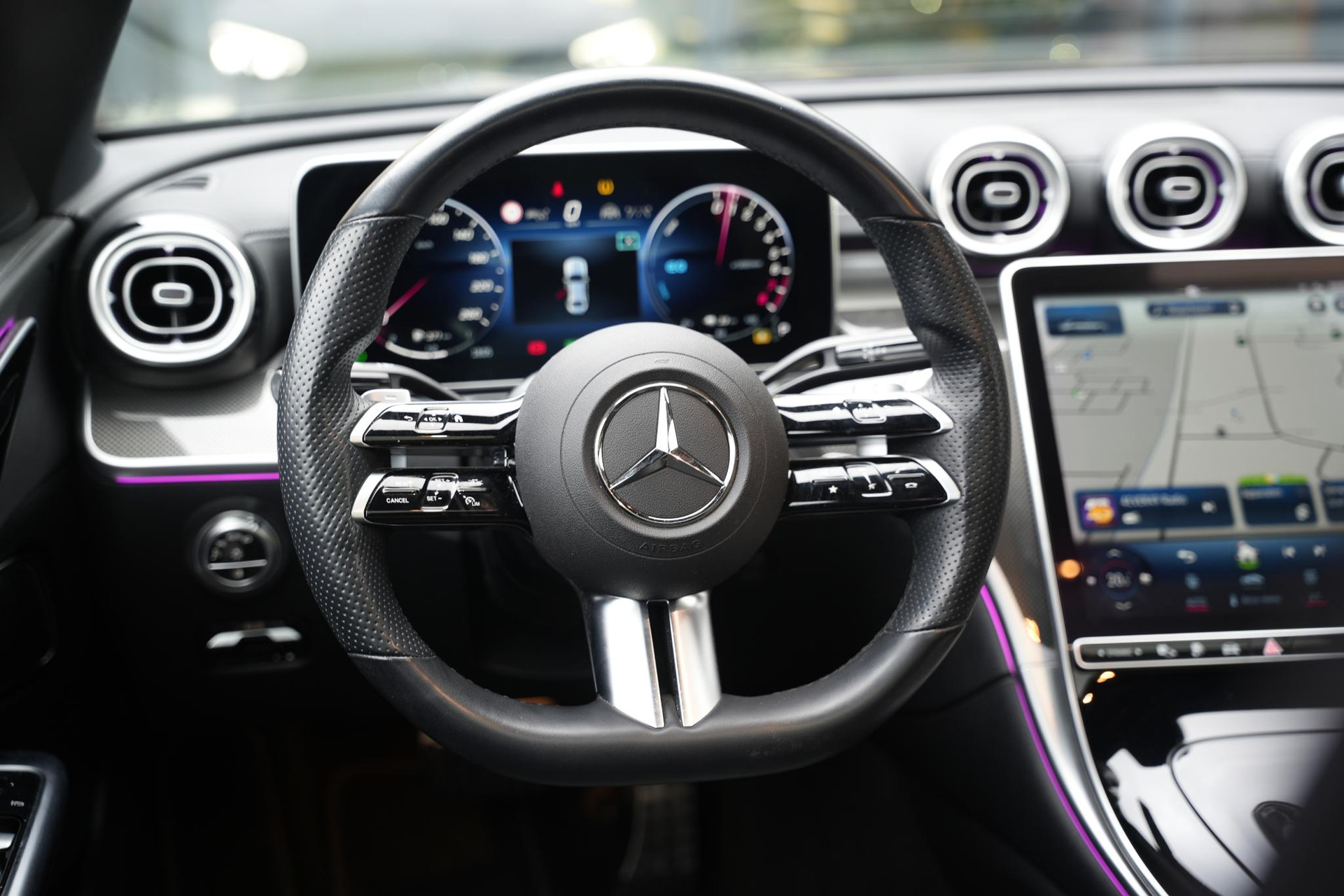 Mercedes-Benz C-Klasse 300 e AMG Line Limited 2022 GRAPHITE GRAY - METALLIC FINISH (831U) 19