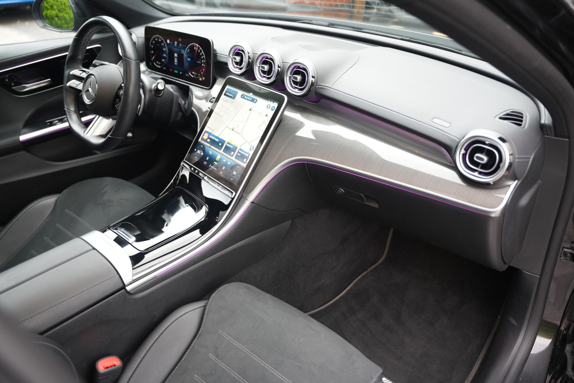 Mercedes-Benz C-Klasse 300 e AMG Line Limited 2022 GRAPHITE GRAY - METALLIC FINISH (831U) 24