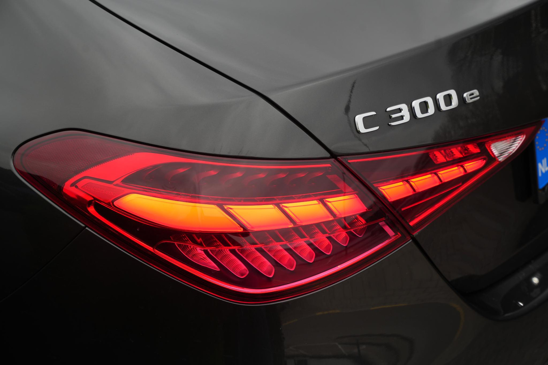 Mercedes-Benz C-Klasse 300 e AMG Line Limited 2022 GRAPHITE GRAY - METALLIC FINISH (831U) 41