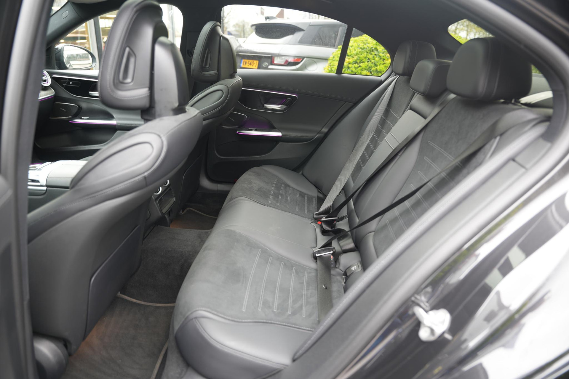 Mercedes-Benz C-Klasse 300 e AMG Line Limited 2022 GRAPHITE GRAY - METALLIC FINISH (831U) 8