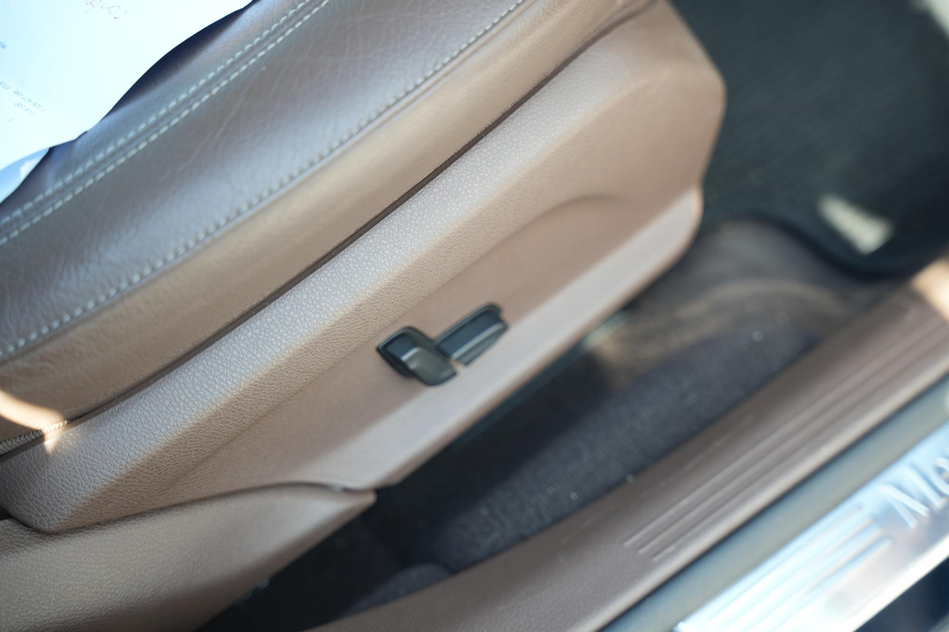 Mercedes-Benz E-Klasse 350 e Business Solution AMG Plus Upgrade Edition 2018 CALLAITE GREEN - METALLIC PAINT (997U) 16