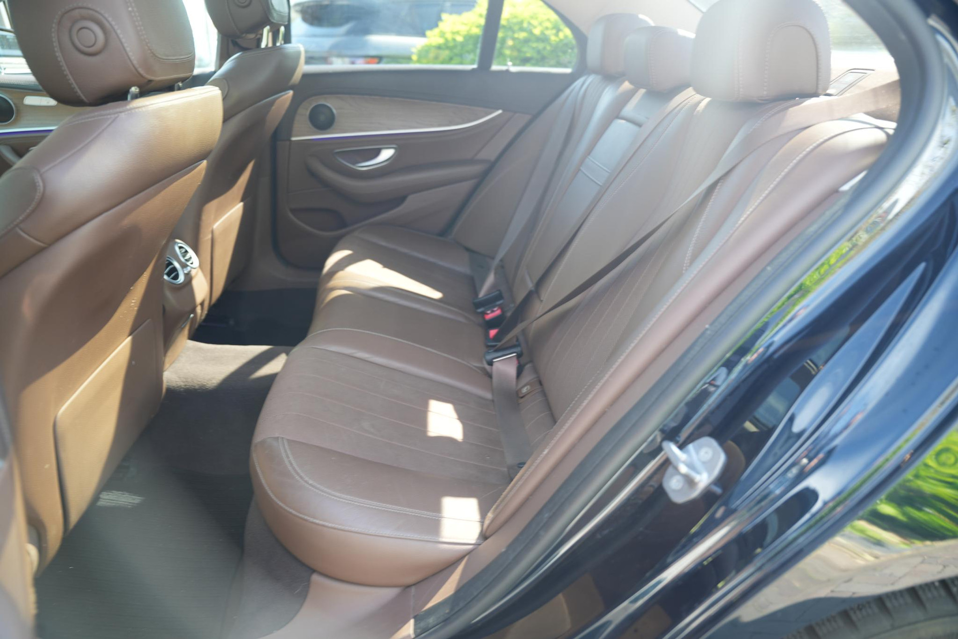 Mercedes-Benz E-Klasse 350 e Business Solution AMG Plus Upgrade Edition 2018 CALLAITE GREEN - METALLIC PAINT (997U) 18